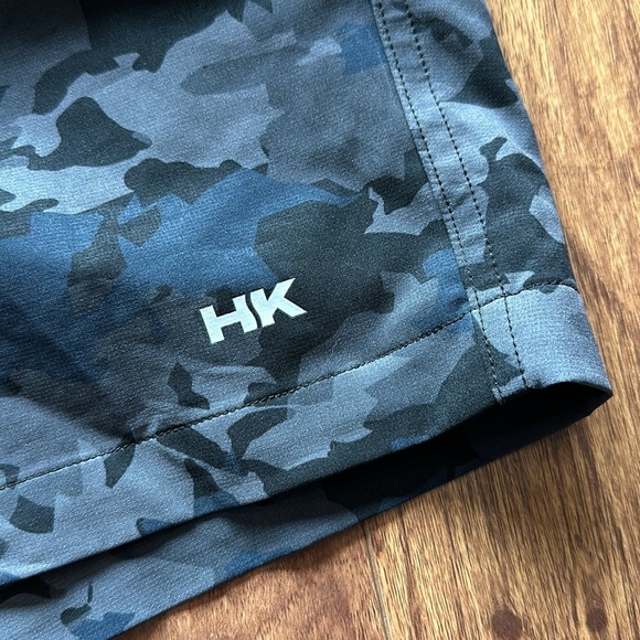 HUMANKIND  Boardshort 5” in Black Camo, Size Large, swim bottoms, gym shorts - Picture 5 of 10